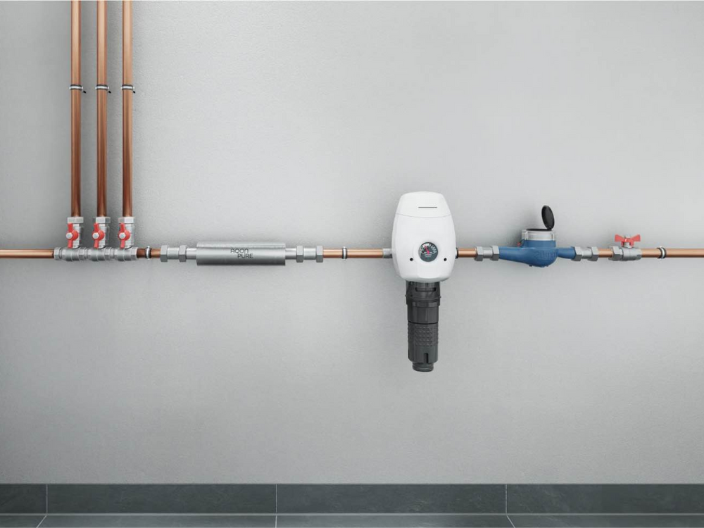 Anlage zur Wasseraufbereitung mit einfachen und platzsparendem Einbau