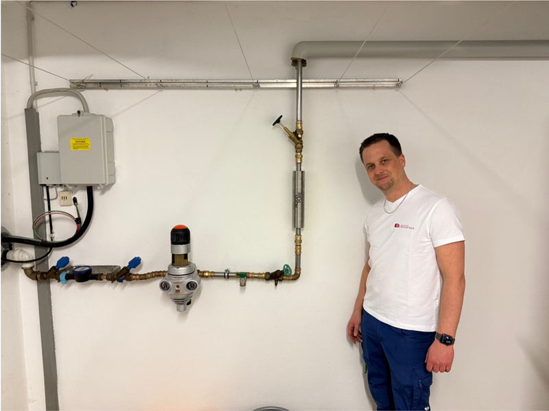 Die AQON PURE Entkalkungsanlage ist verbaut